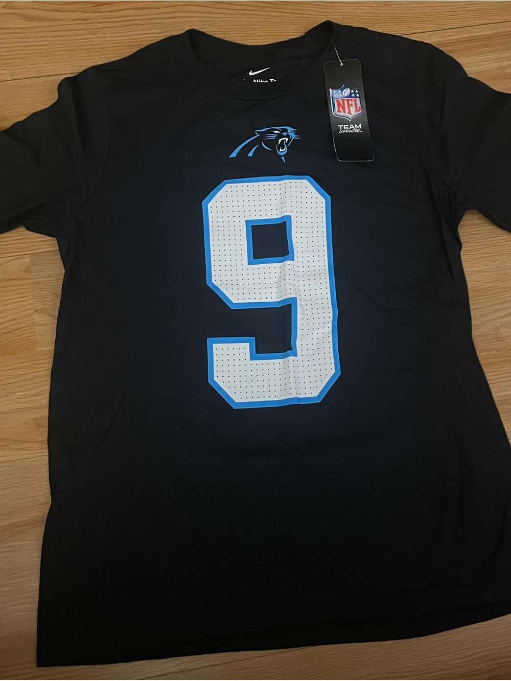 Nike Kids Carolina Panthers No. 9 Black Graphic Tee Size Medium 10/12 NWT’s